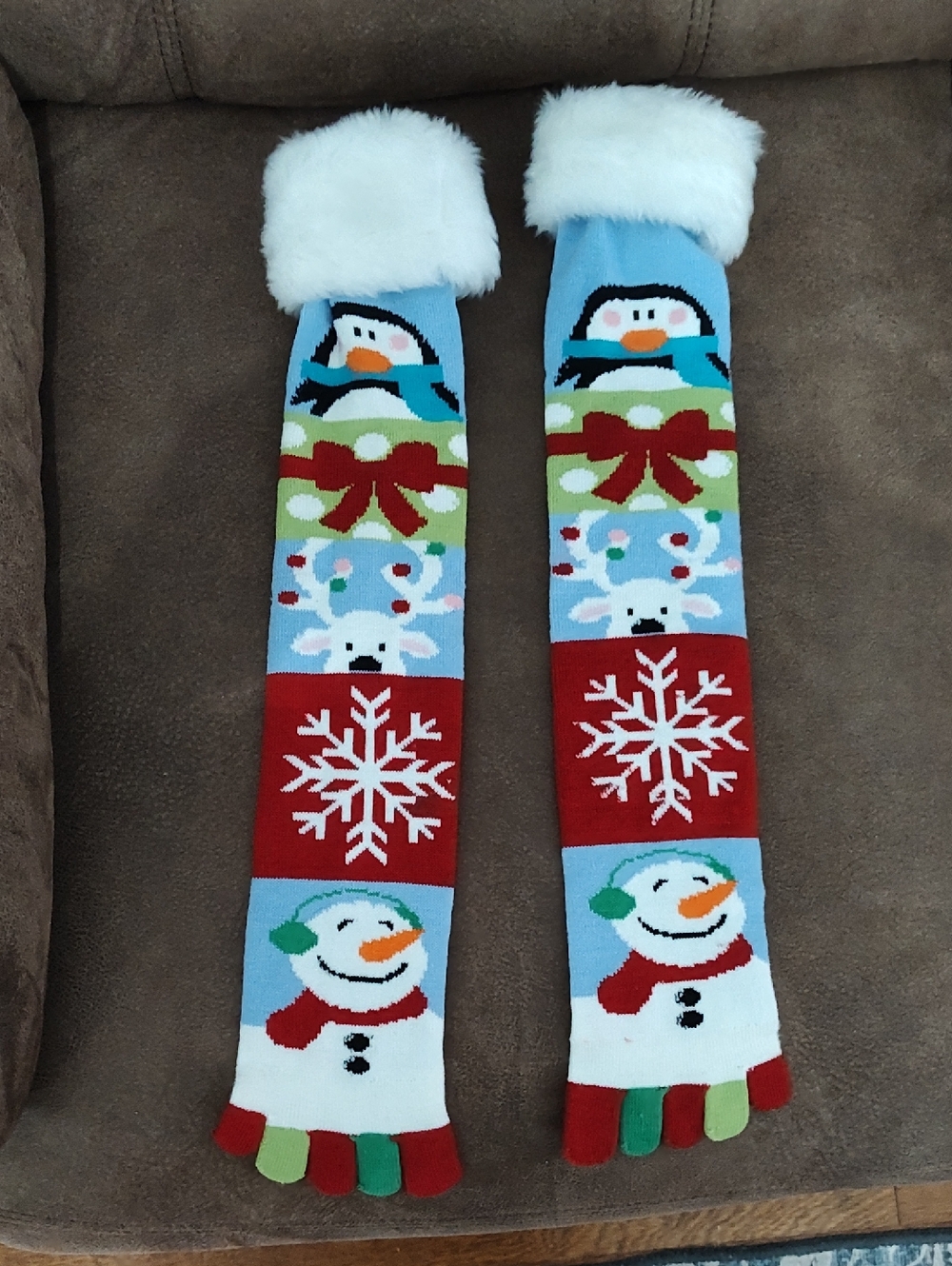 Cozy Blue Holiday Penguin & Snowman Fuzzy Cuff Toe Socks